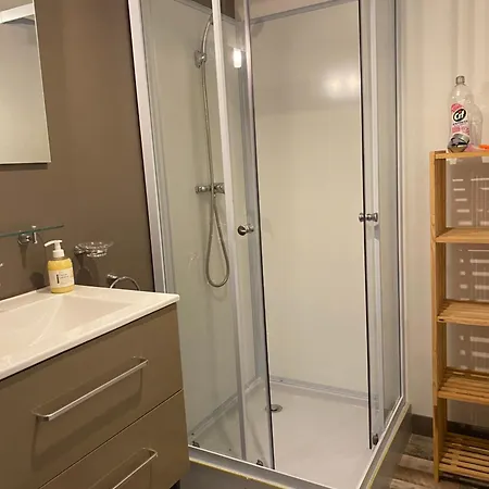 D'hotes 2p, Gestion Libre, Espace Piscine Partage בית כפרי